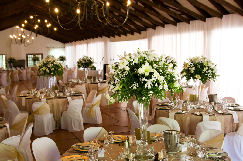 10 Questions To Consider  (And Ask!) When Selecting  Your Wedding Venue